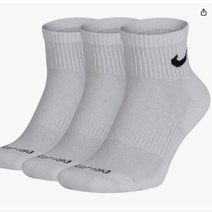 Nike white lowcut Drifit socks 3pairs size w4-6